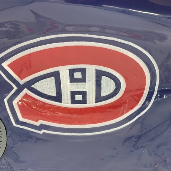 Montreal Canadiens Decorative Team Flag - Picture 11 of 12